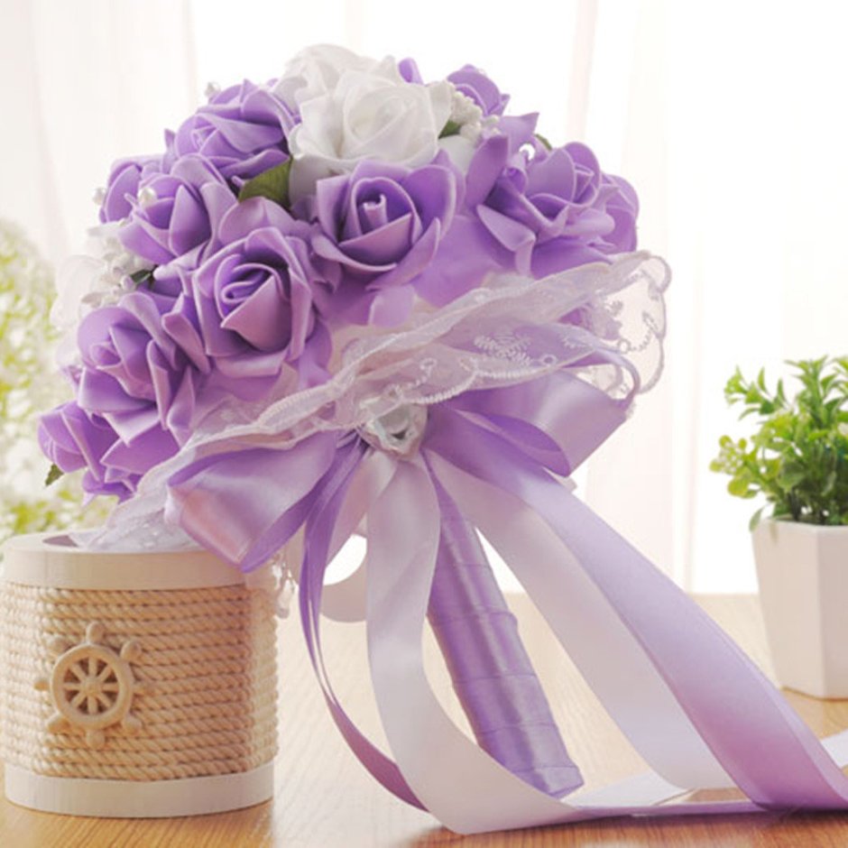 Сиренево лиловый букет невесты