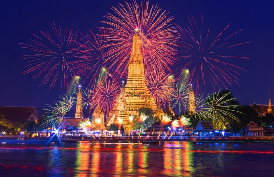 Новый год Тайланд салют