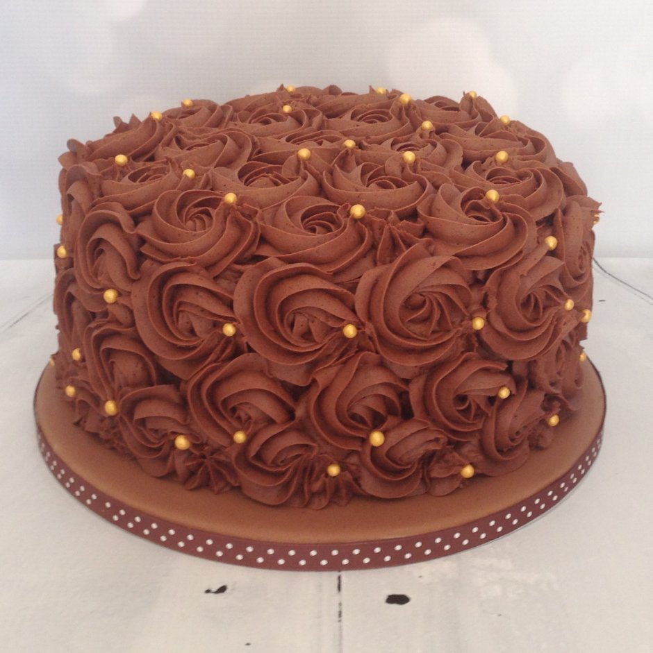 Торт с шоколадным декором для женщин