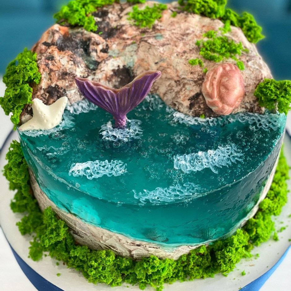 Свадебный торт с аквариумом