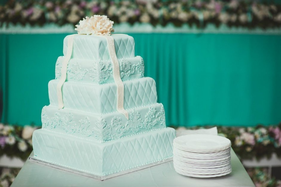 Свадебный торт бирюзовый