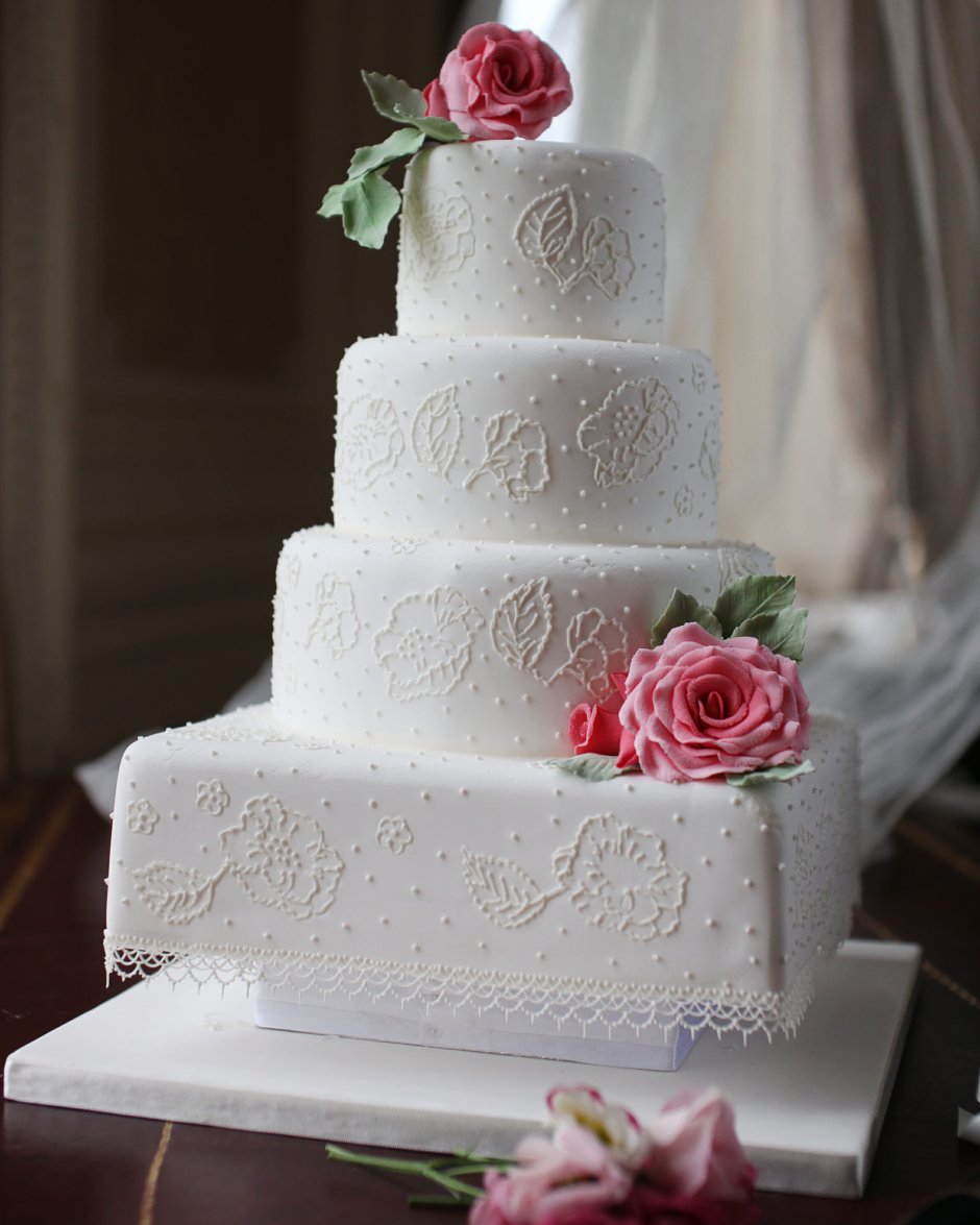 Свадебный торт плоский