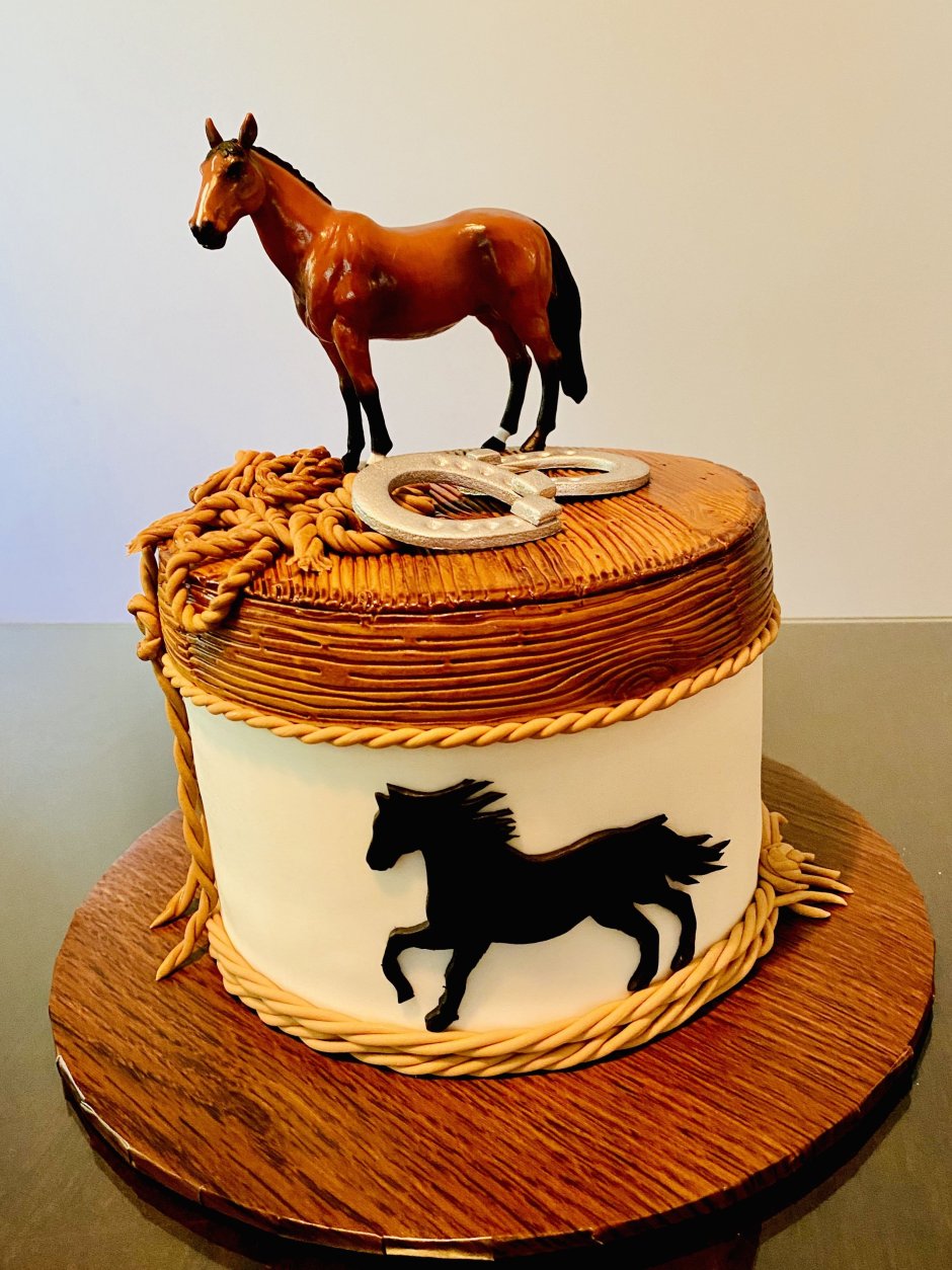 Кремовый торт лошадка