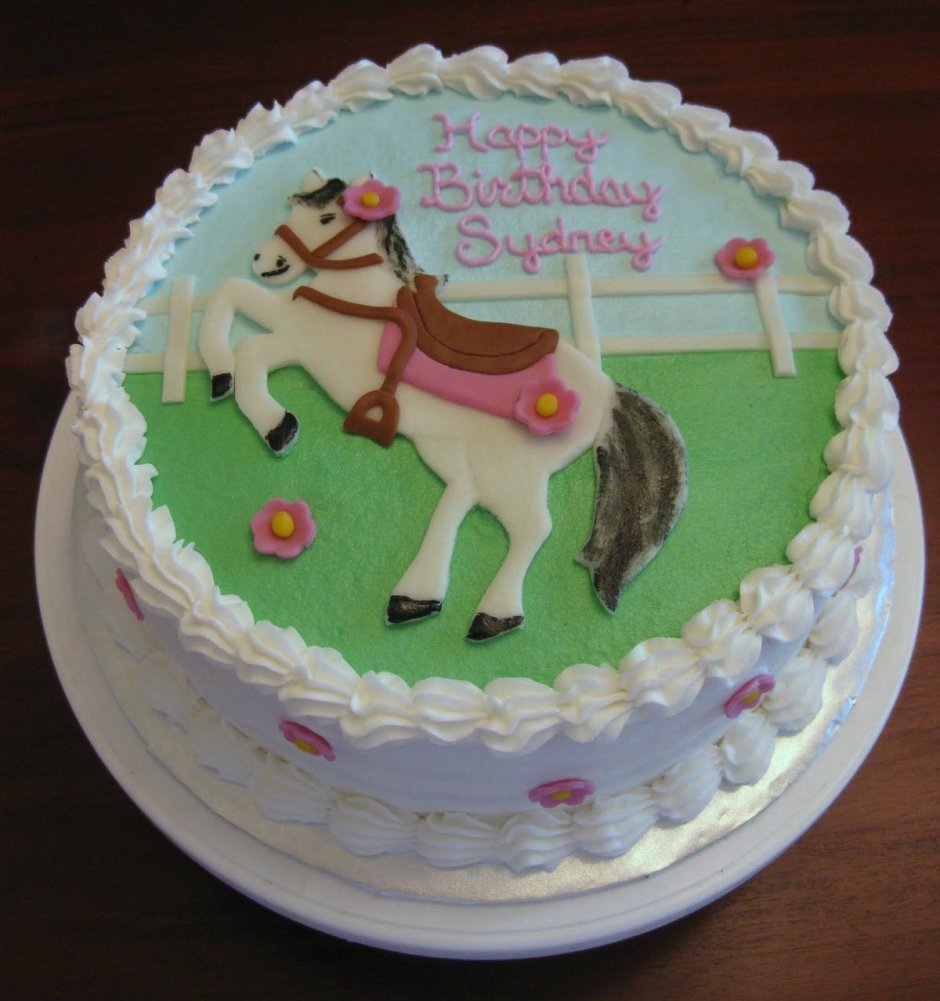 Двухъярусный торт с лошадью
