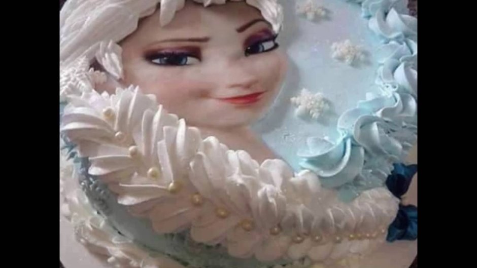 Торт Холодное сердце с платьем Анны