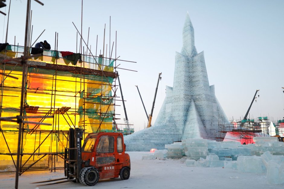 Парк ледяных скульптур в Харбине