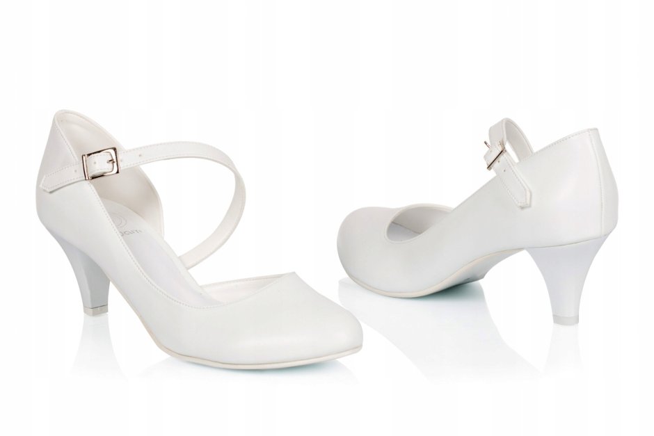 Белые туфли на толстом каблуке на свадьбу