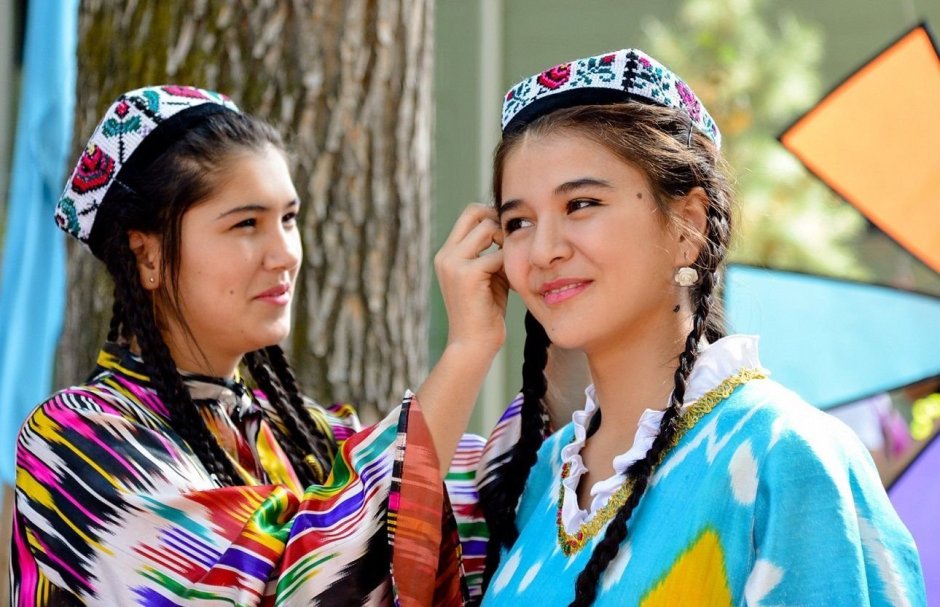 Праздничные дастарханы Таджикистана