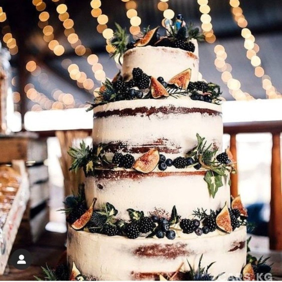 Свадебный торт с пампасной травой