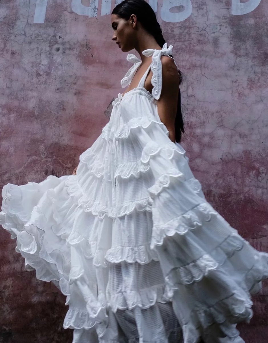Свадебное платье с воланами