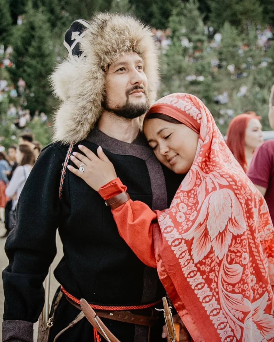 Национальный свадебный костюм у Татаров