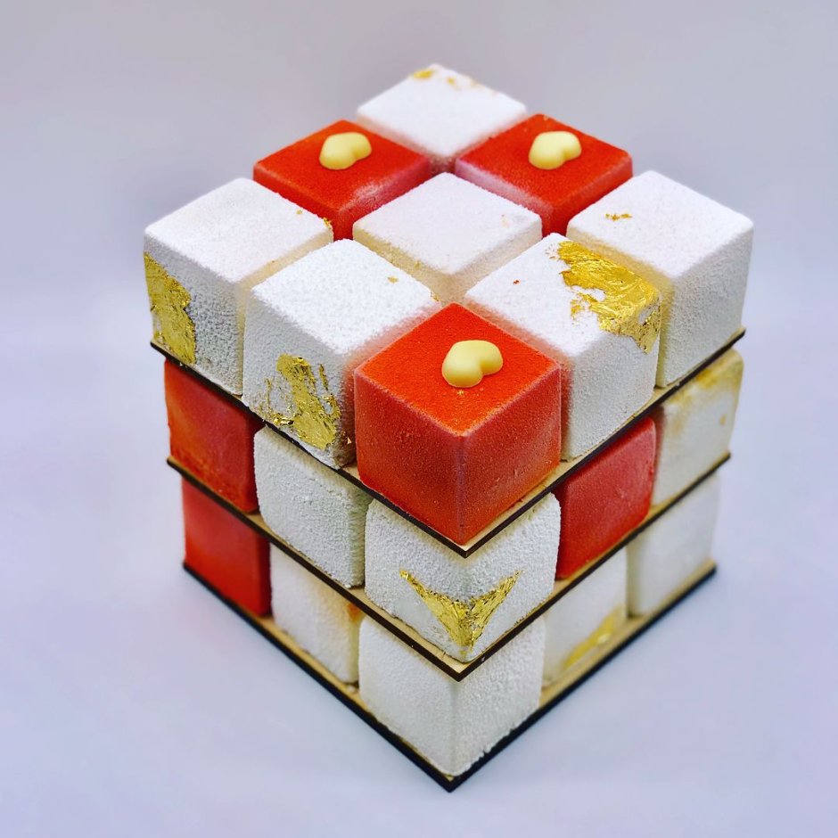 Составной торт из кубиков