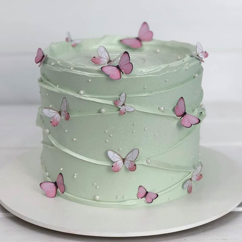 Торт нежные цвета с бабочками