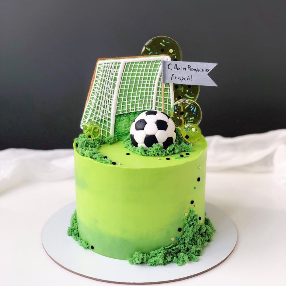 Торт футбольный с Роналдо