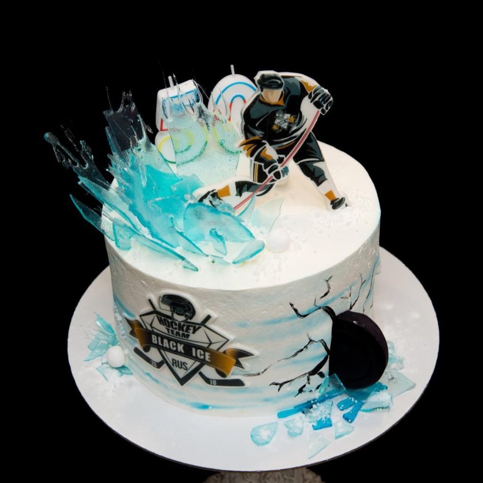 Торт с хоккейной тематикой