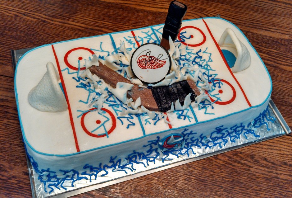 Свадебный торт для хоккеиста