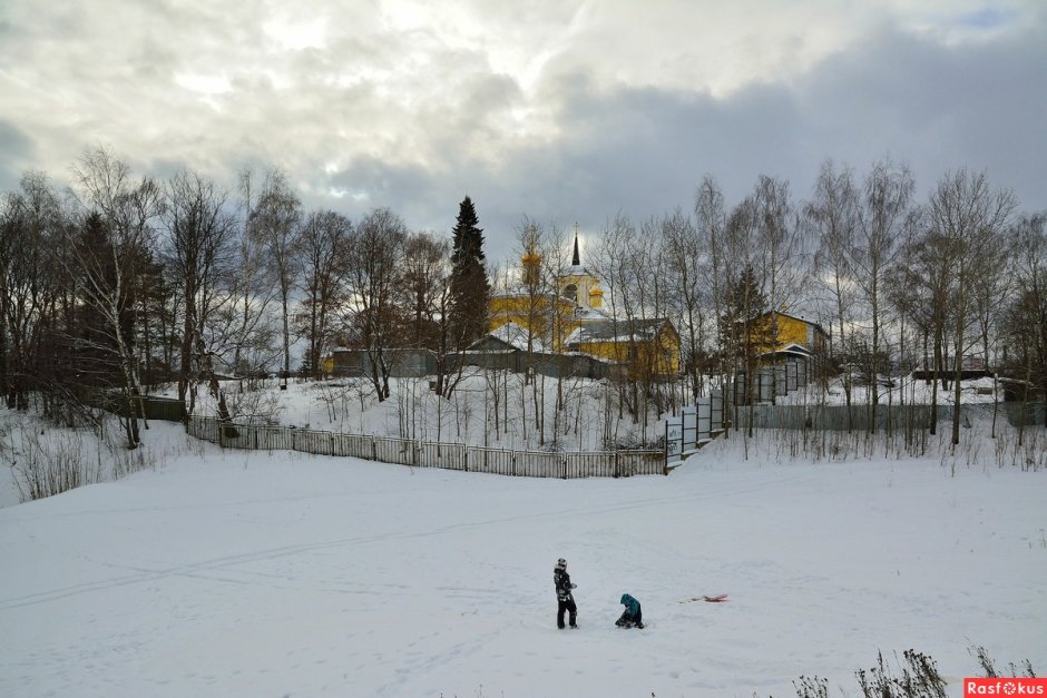 Воскресенская Церковь (Осташков)