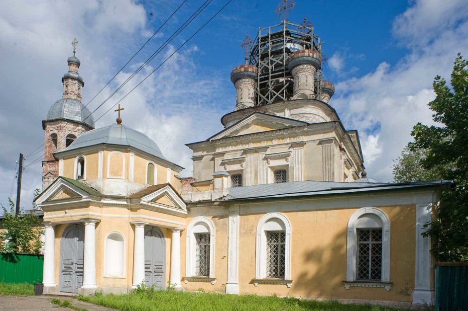 Воскресенская Церковь (Осташков)
