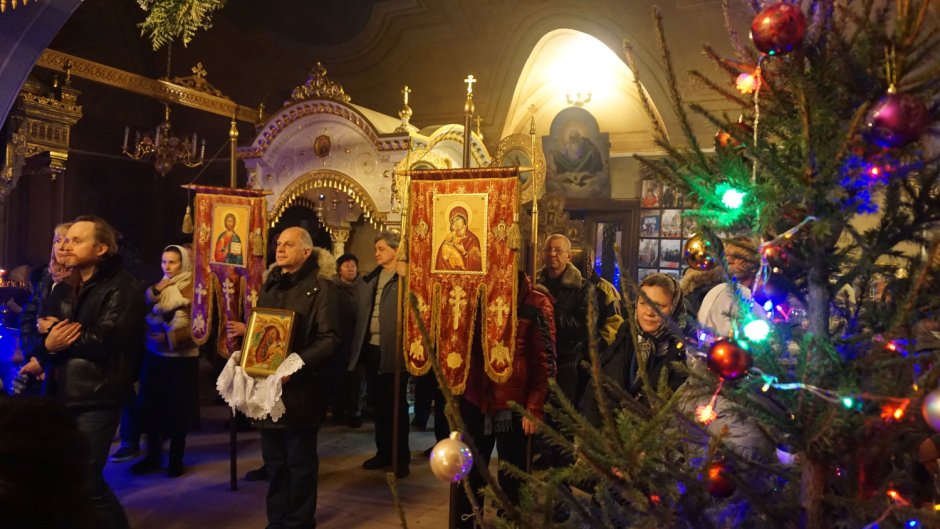 Настоятель храма Рождества Христова в Осташково