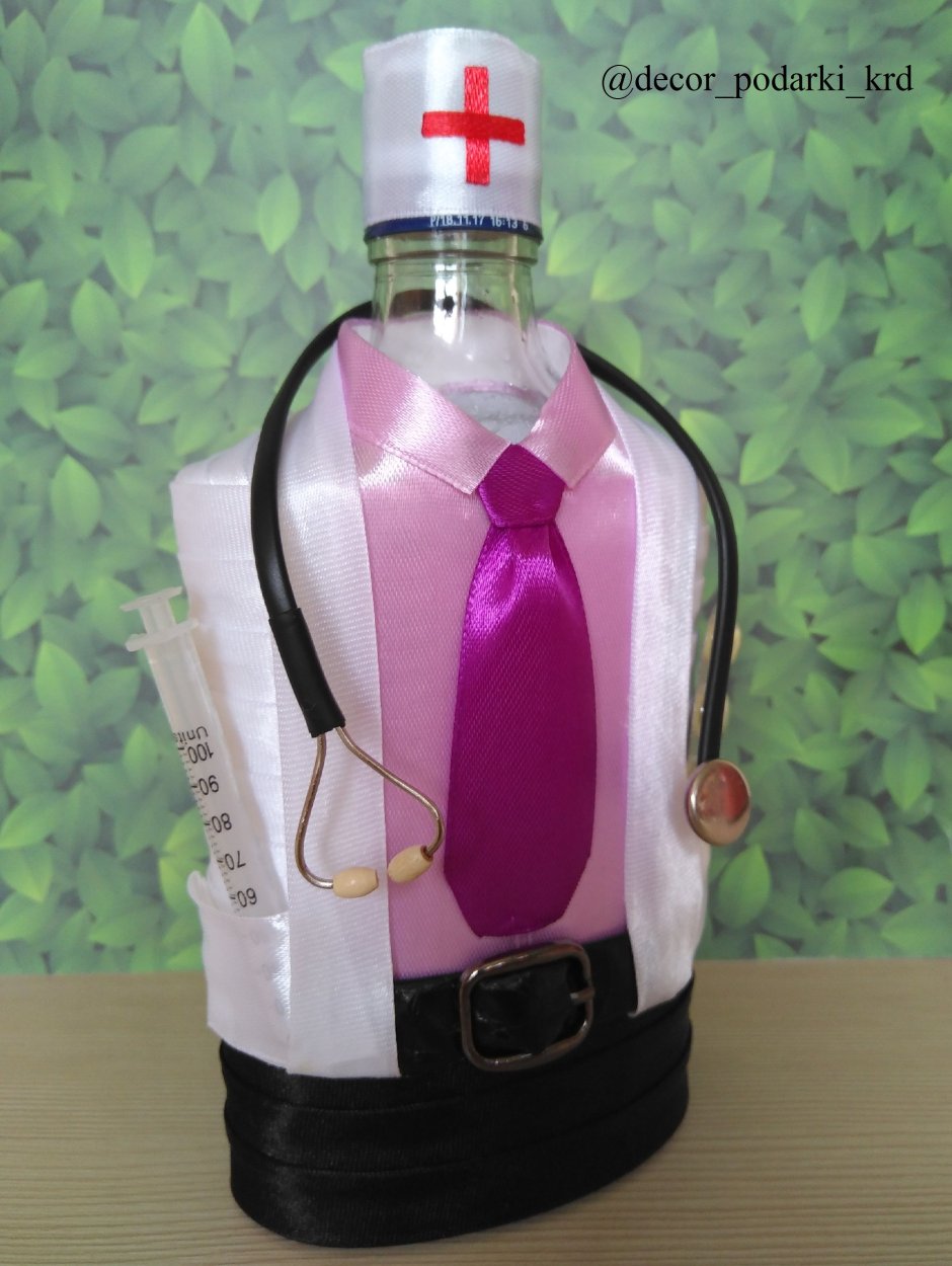 Декор бутылки для врача