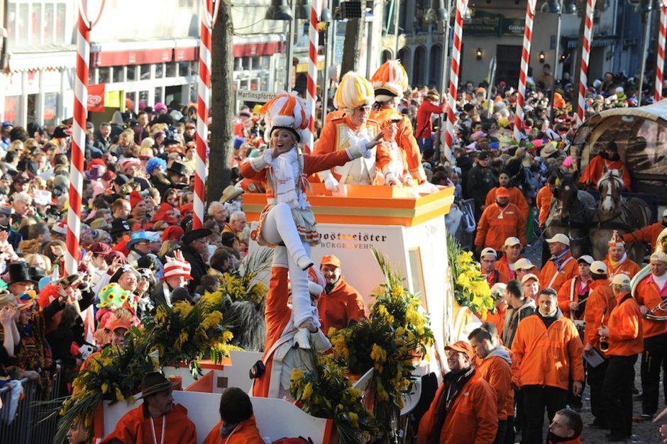 Кёльнский карнавал в Германии