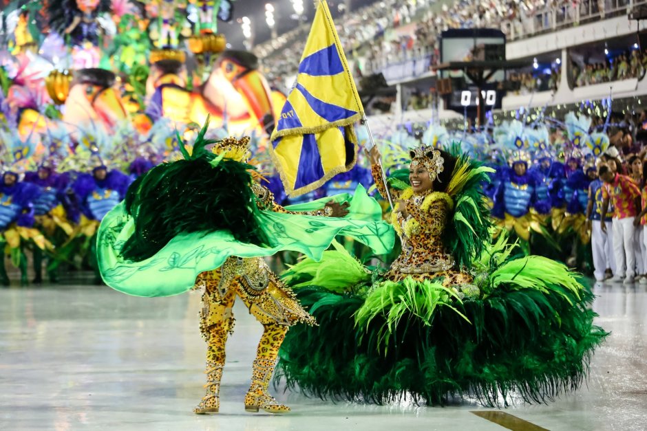 Карнавал в Рио-де-Жанейро гиф