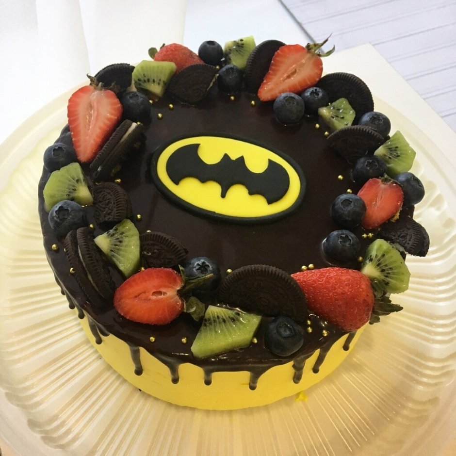 Бенто торт с Бэтменом