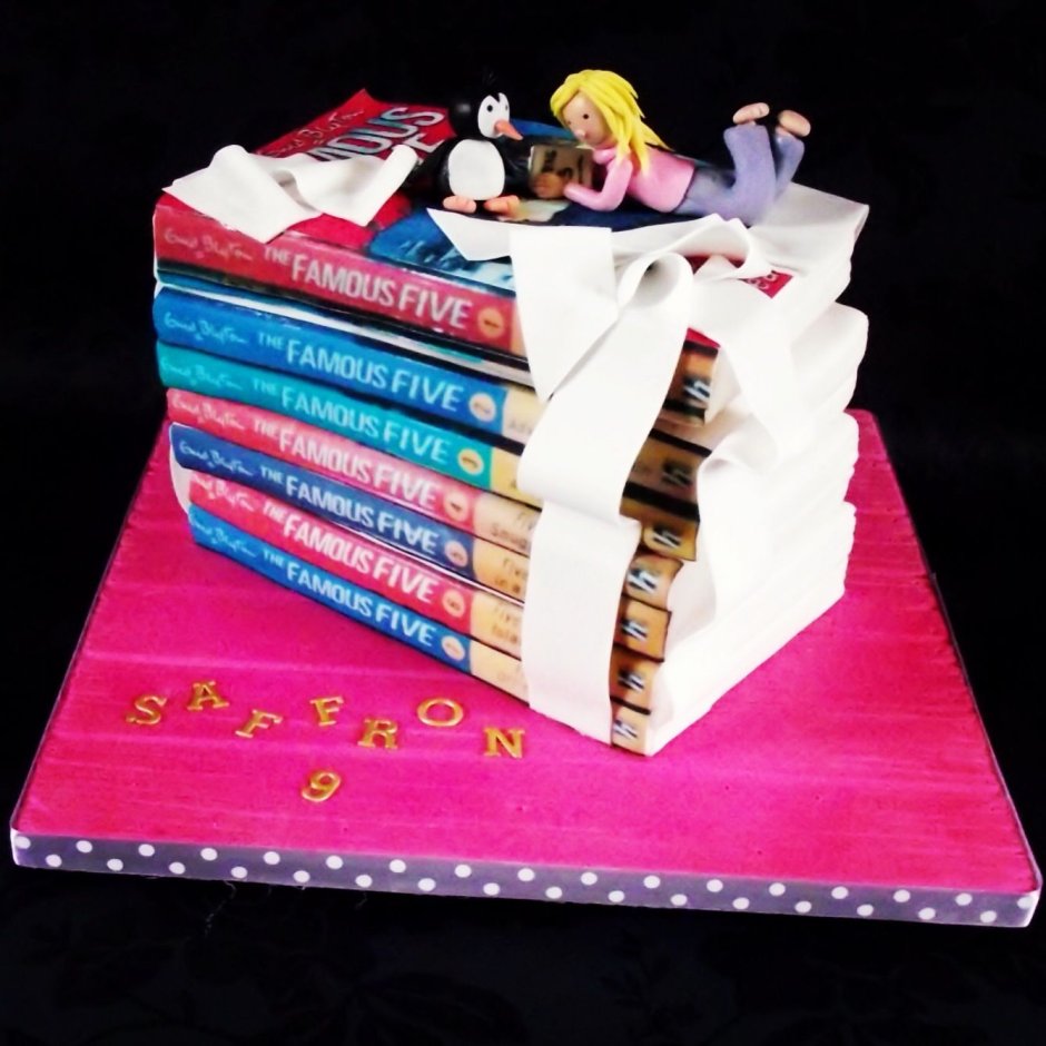 Торт для любителя книг