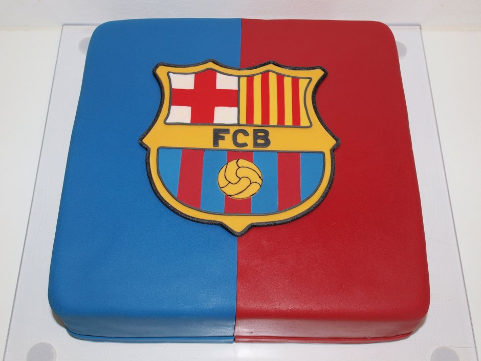 Торт футбольный Барселона Месси