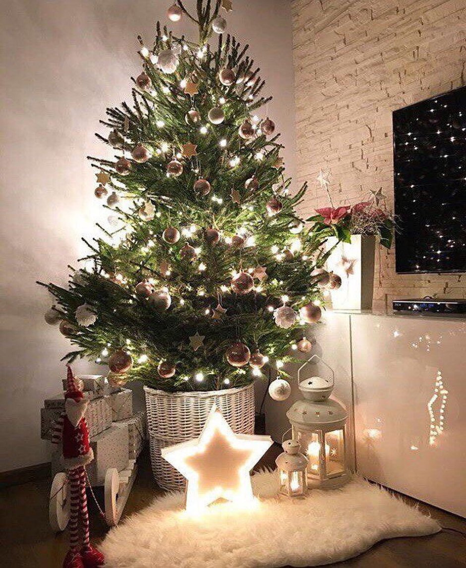 Рождественская елка в доме