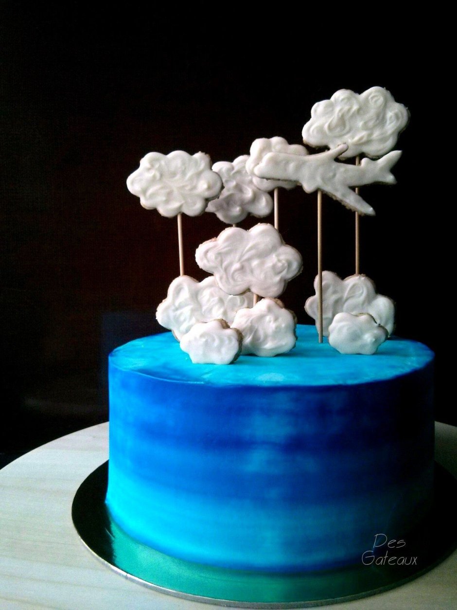 Торт с облаками из безе