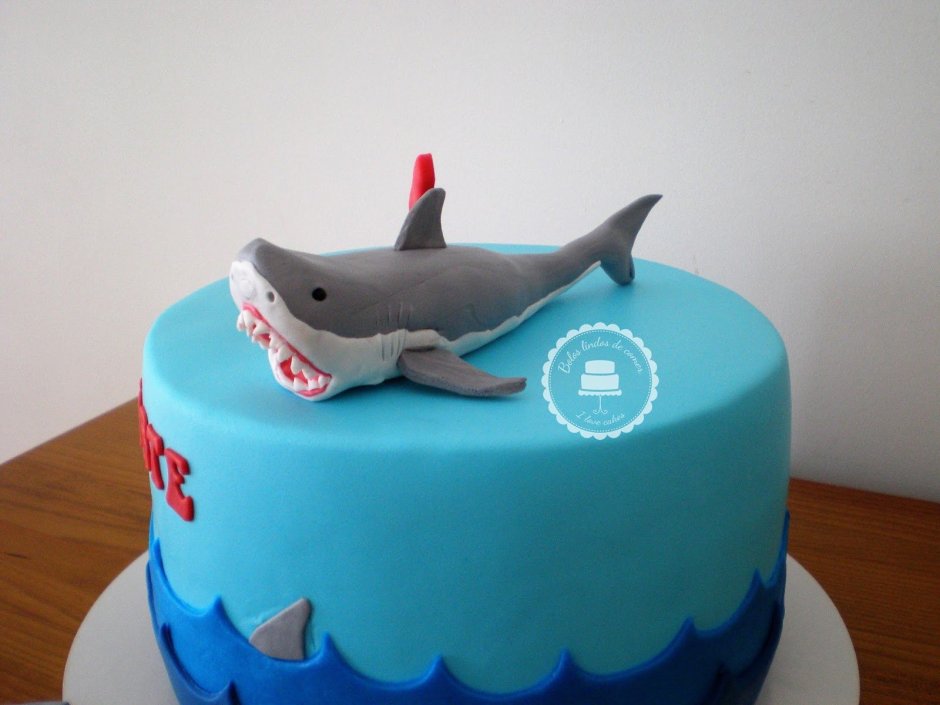 Торт с акулами для мальчика