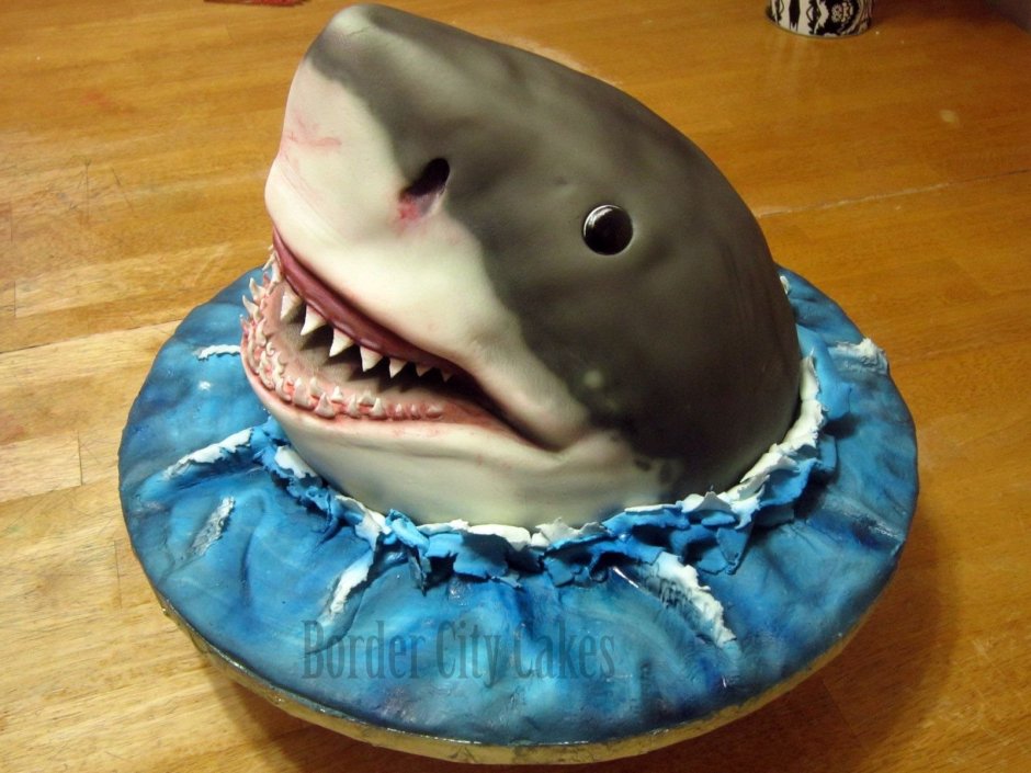 Тортики в виде акулы