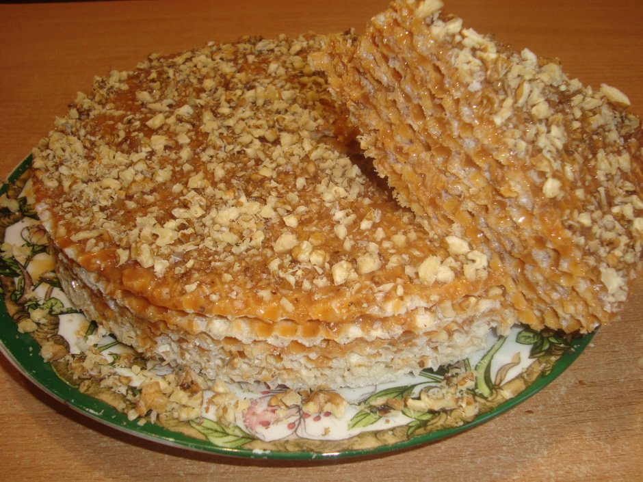 Вафельный торт со сгущенкой