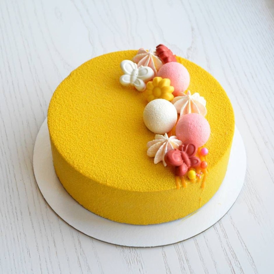 Желтый торт для девочки