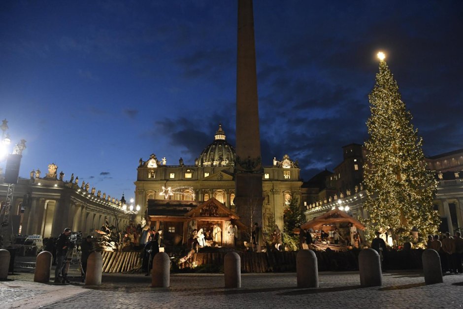 Рождество на площади Святого Петра