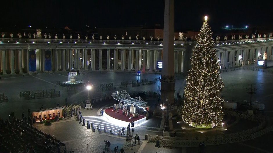 Рождественская инсталляция в Ватикане 2021