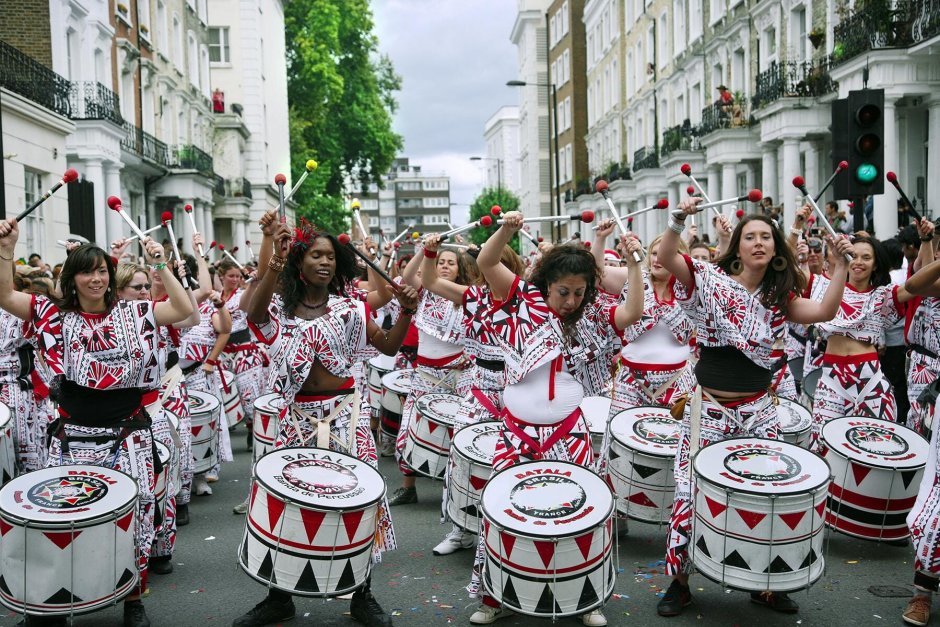 Карнавал в Ноттинг Хилле в Великобритании