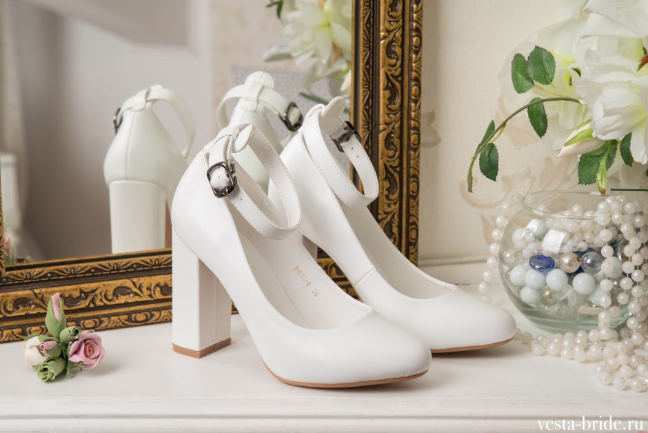 Свадебная обувь для невесты без каблука