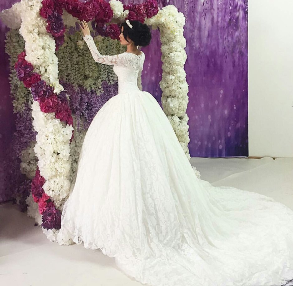 Фотосессия невесты в коротком платье