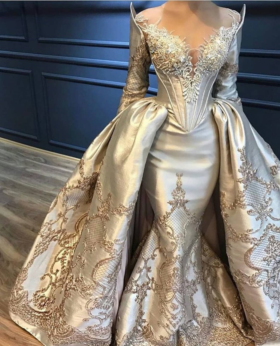 Свадебные платья золотого цвета