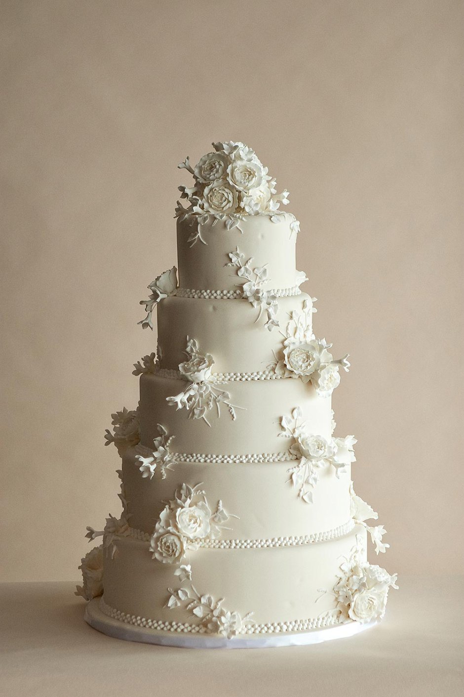 Свадебный торт пятиярусный белый