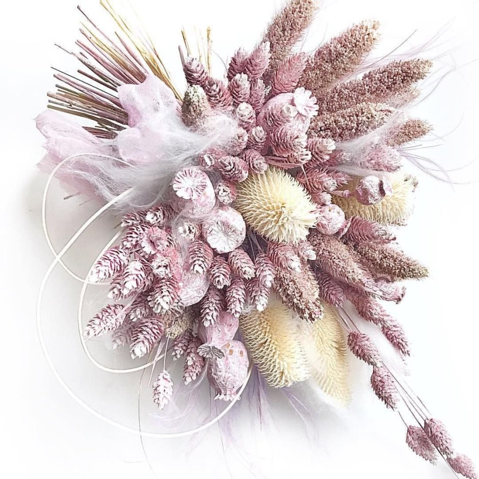 Букеты из сухоцветов в бежево розовых тонах