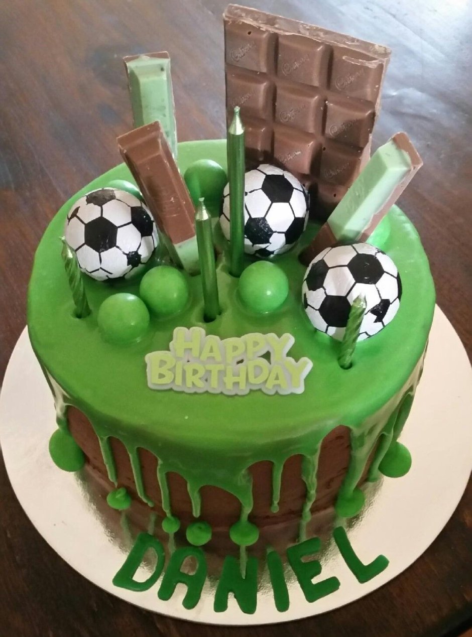 Торт в футбольном стиле для мальчика