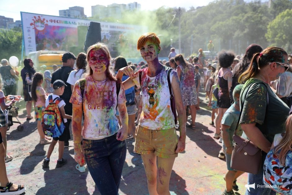 Фестиваль красок в Новосибирске 2022