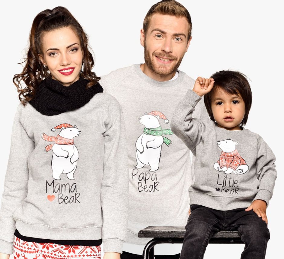 Снеговики на семейных футболках