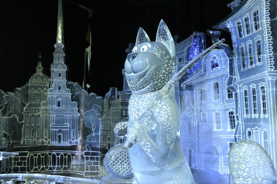 Ледяная скульптура Снежная Королева