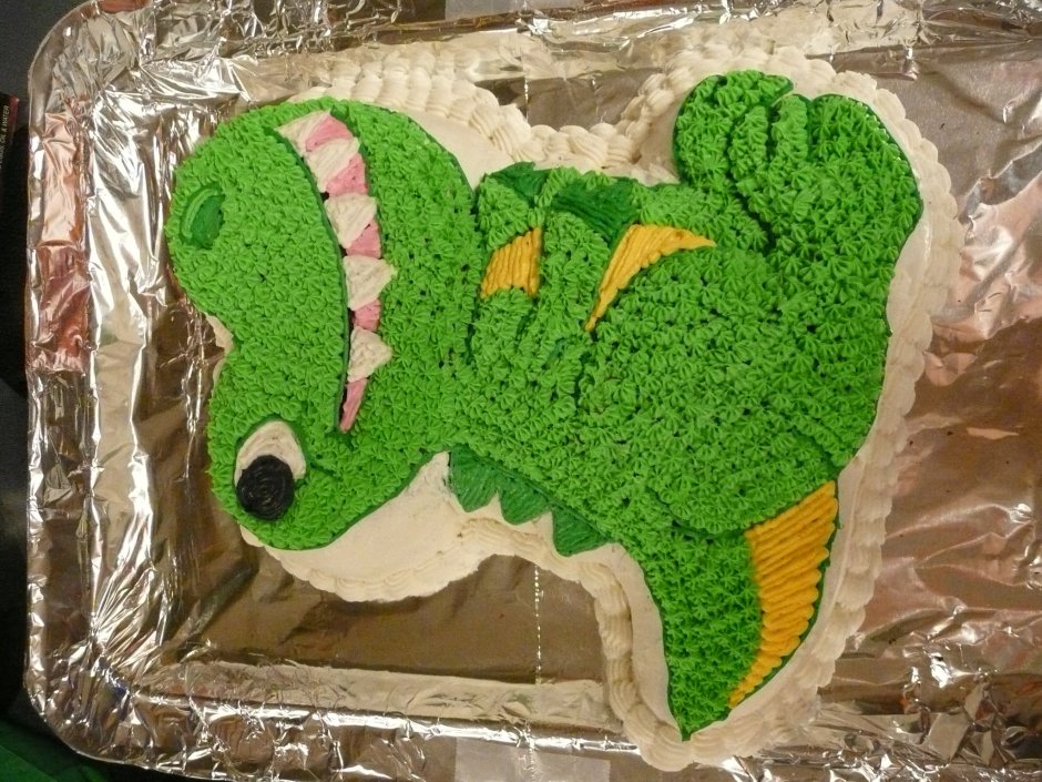 Торт динозавр из крема