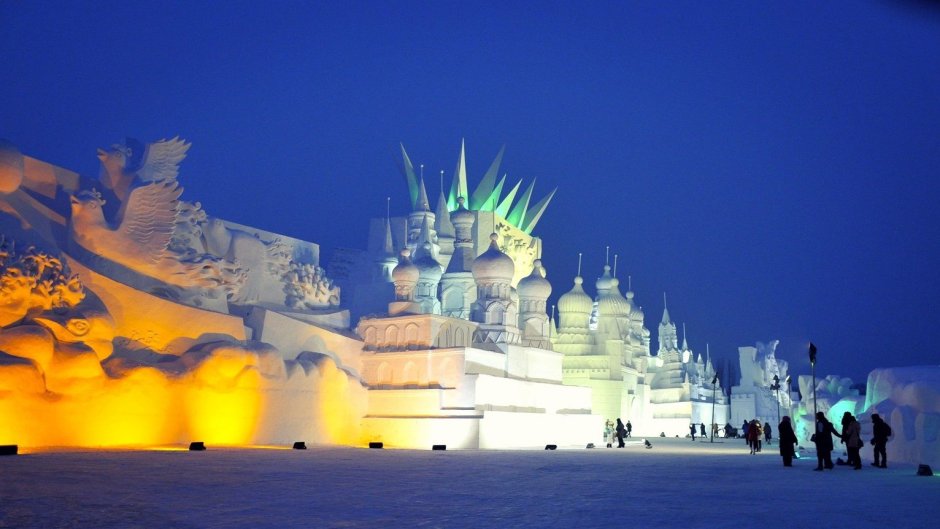 Снежное царство" в Харбине