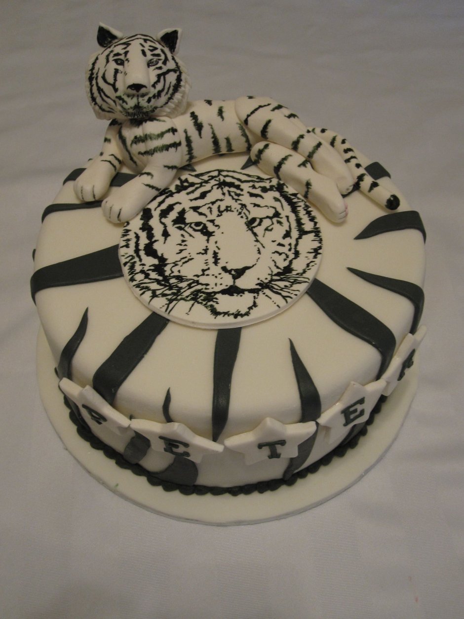 Торт в виде тигриной морды